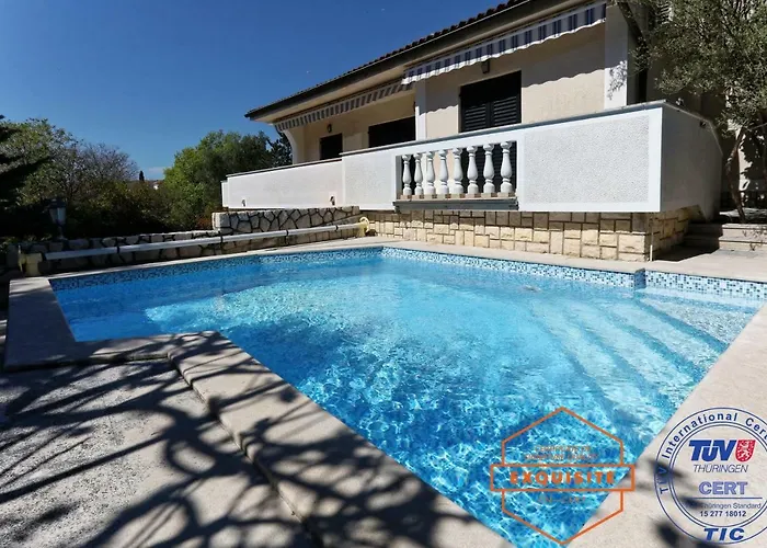 Kovach Villa Krk Town